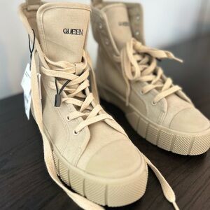 Zara Size 39 New Converse Style Shoes One of a Kind w/ custom embroider “QUEEN”